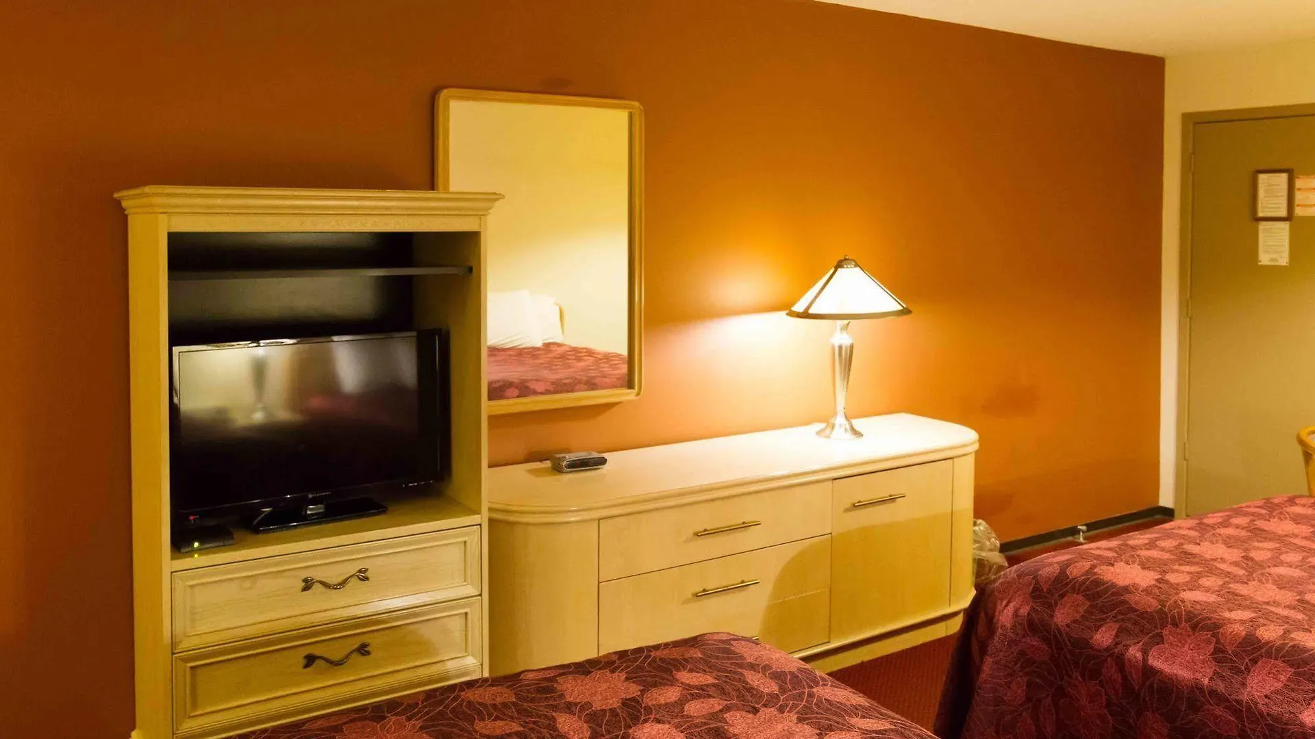 Niagara Falls Motor Lodge 2*, Niagara Falls