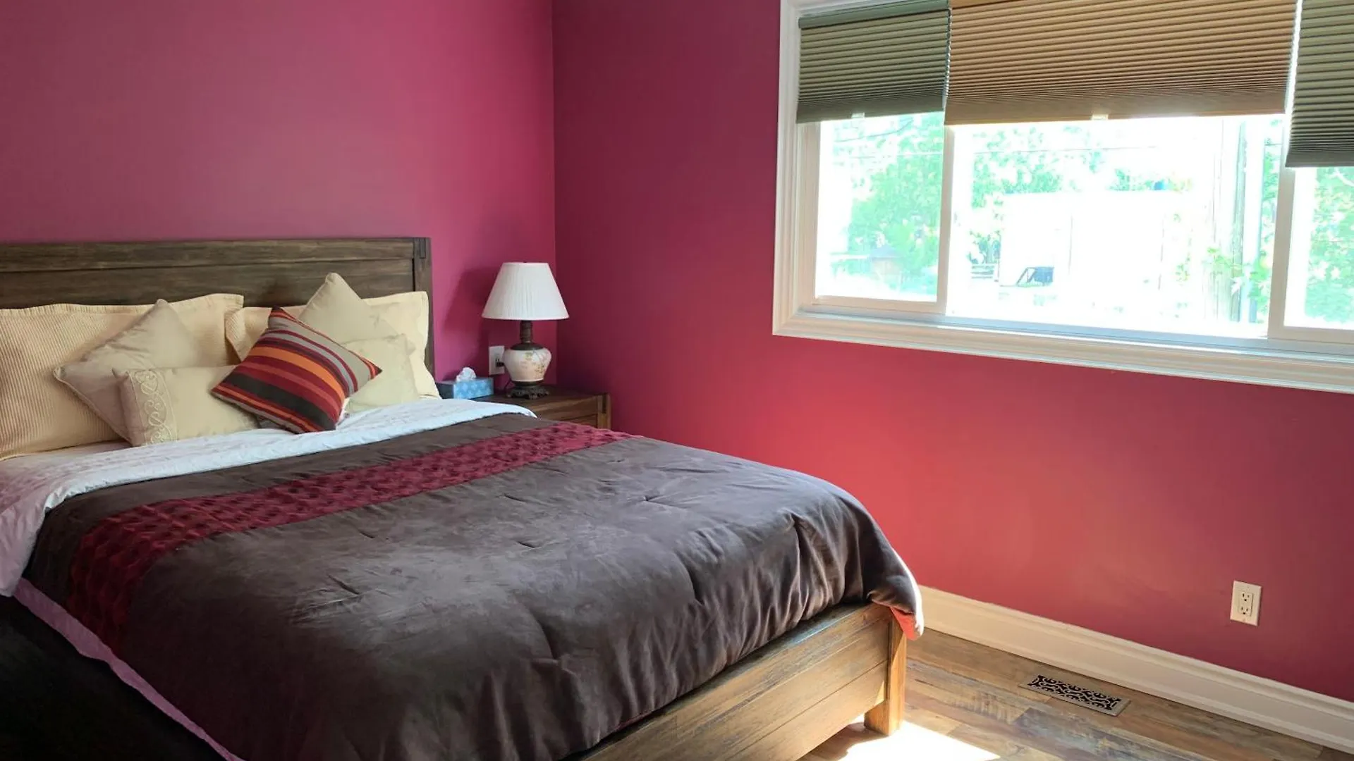 Niagara Falls Motor Lodge